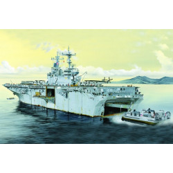 HOBBY BOSS USS Essex LHD-2